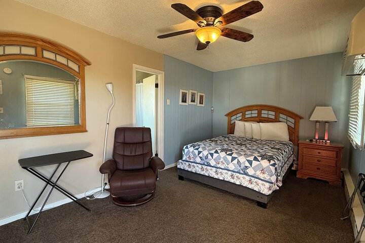 Room 8 of 28