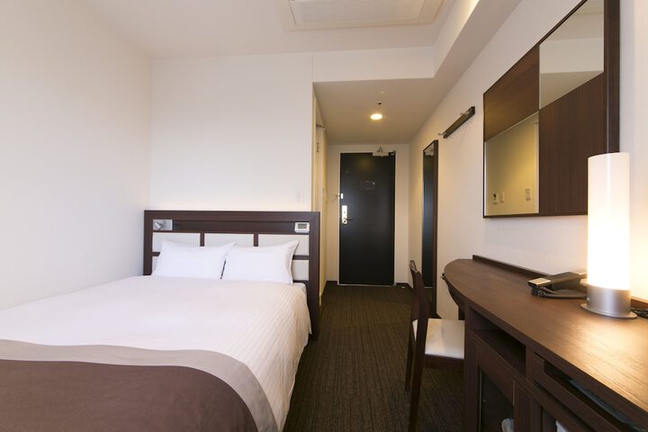 Room 16 of 84