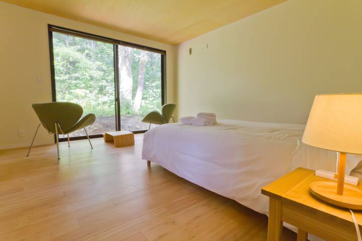 Room 7 of 38