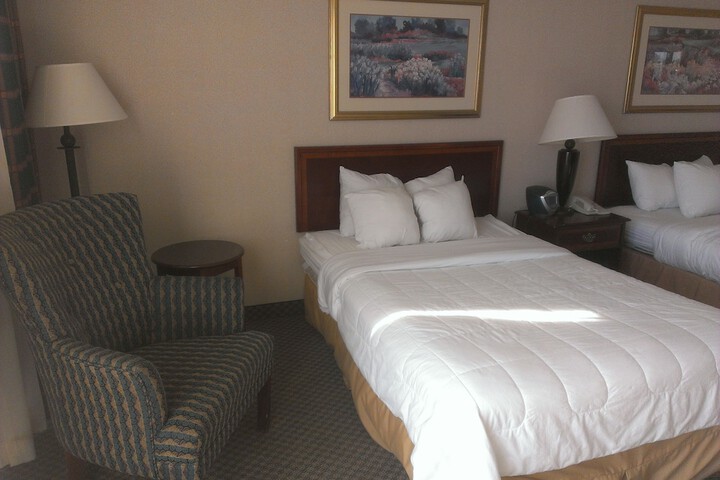 Room 7 of 16