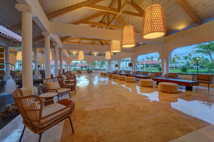 Hotel Exterior 156 of 173