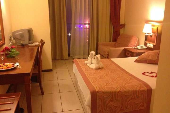 Room 4 of 64