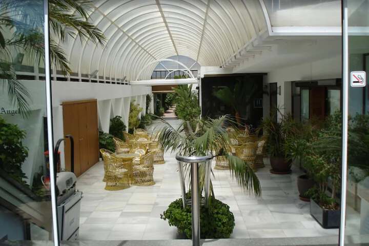 Hotel 65 of 80