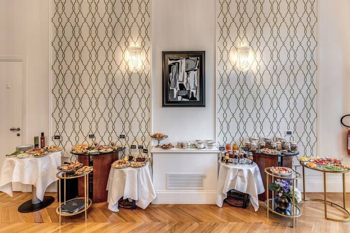 Breakfast/Coffee Service 90 of 116