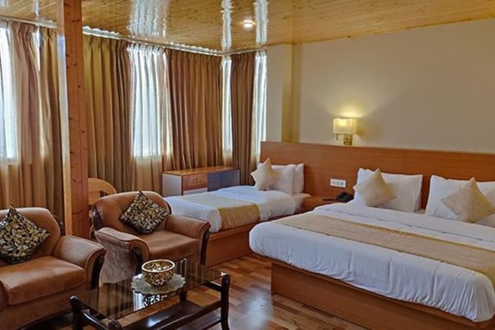 Room 10 of 25