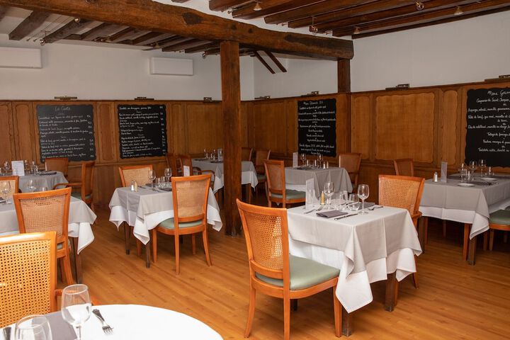 Dining 7 of 7