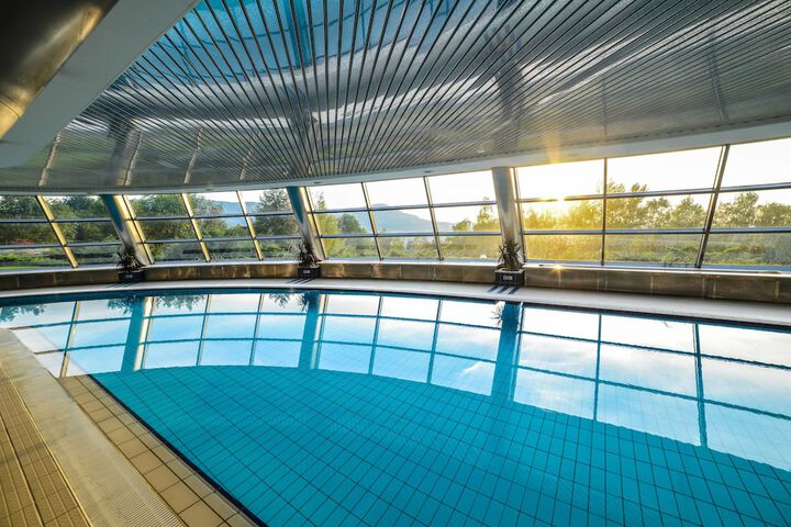 Pool 38 of 77