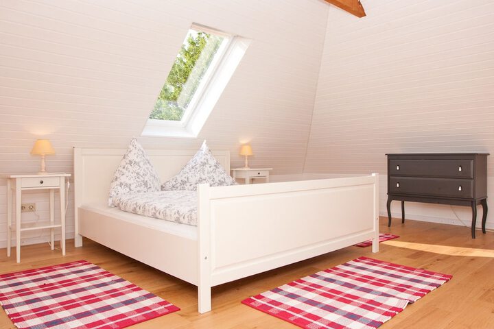 Room 15 of 23