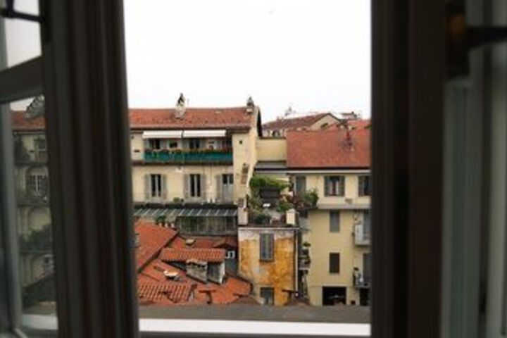 Room 5 of 7