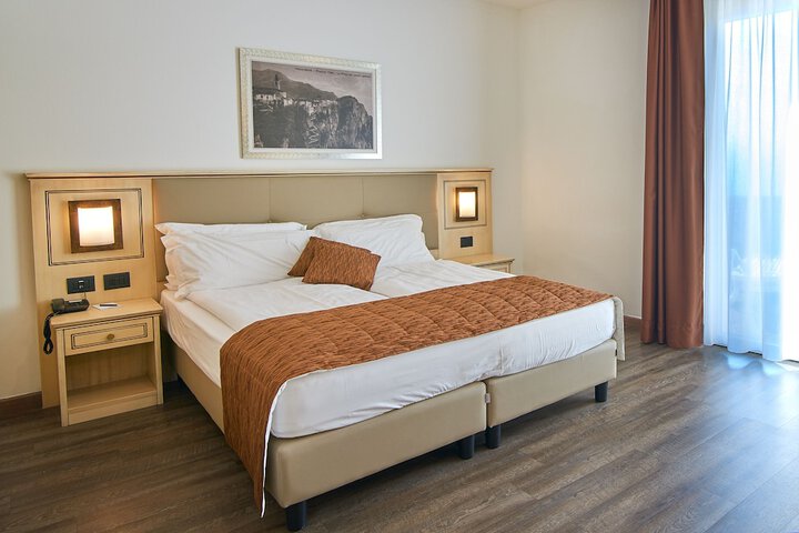 Room 14 of 73