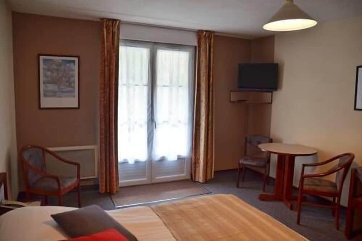 Room 15 of 43