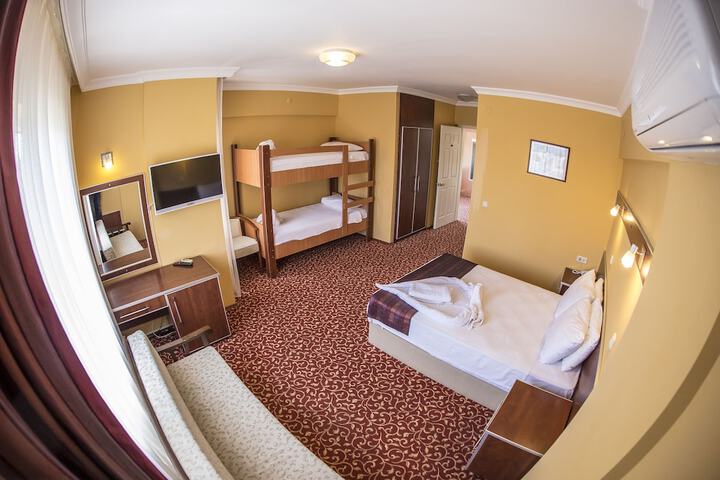 Room 5 of 22
