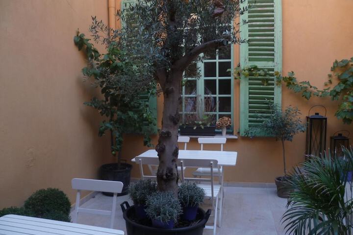 Terrace/Patio 22 of 48