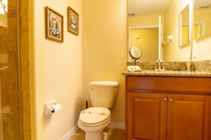 Room 6 of 53