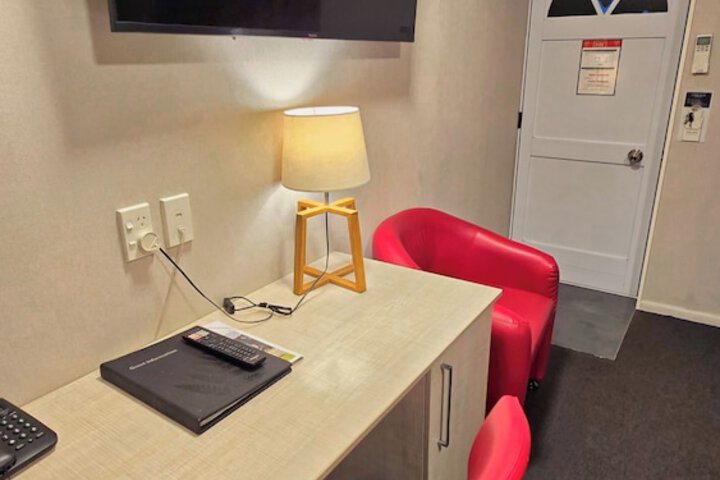 Room 70 of 175