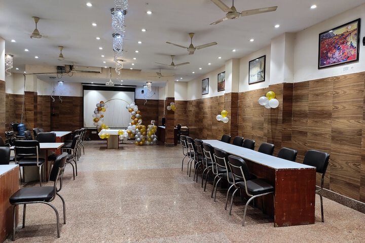 Room 16 of 26