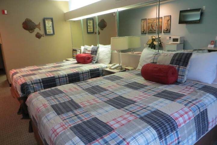 Room 9 of 33