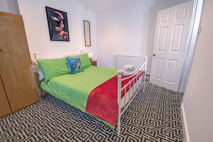 Room 3 of 17