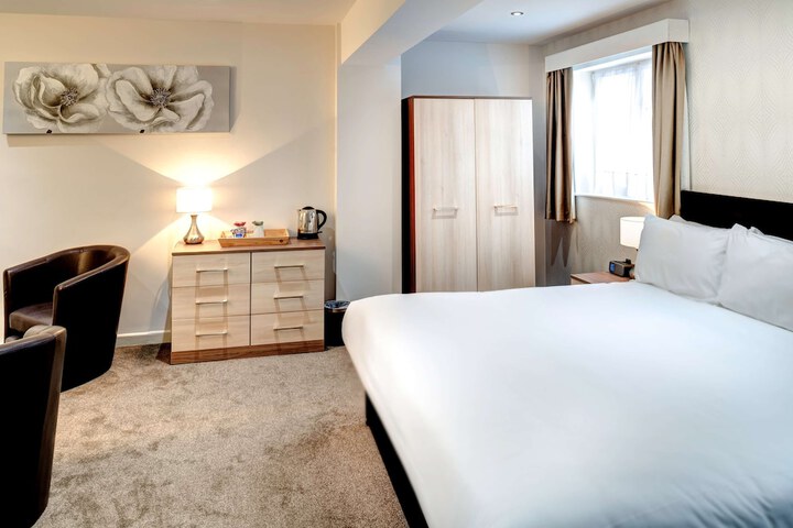 Room 14 of 91