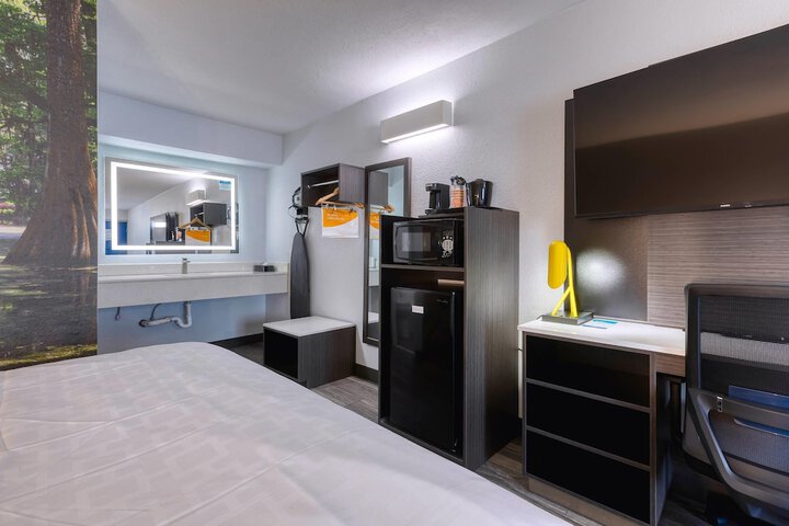 Room 45 of 81
