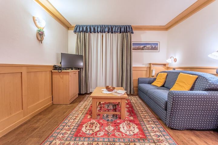 Room 18 of 117