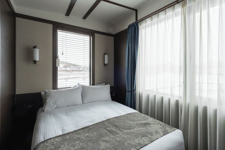 Room 19 of 50