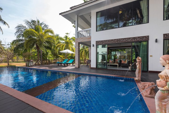 Pool 93 of 137