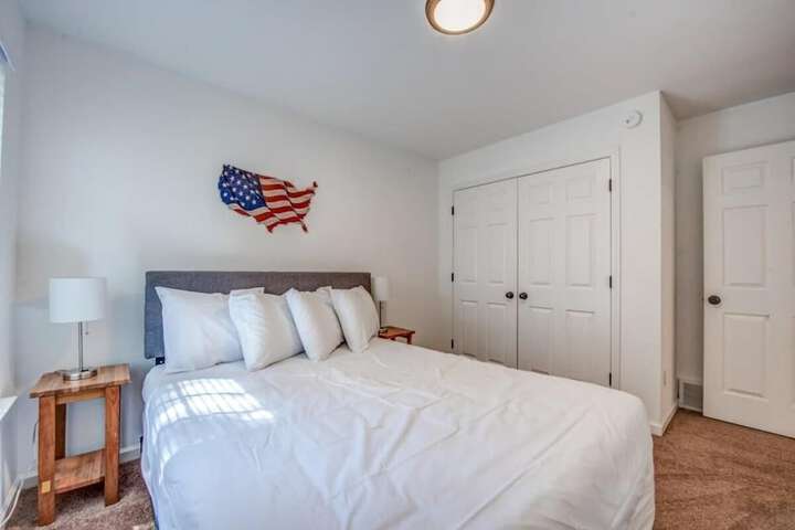 Room 13 of 32