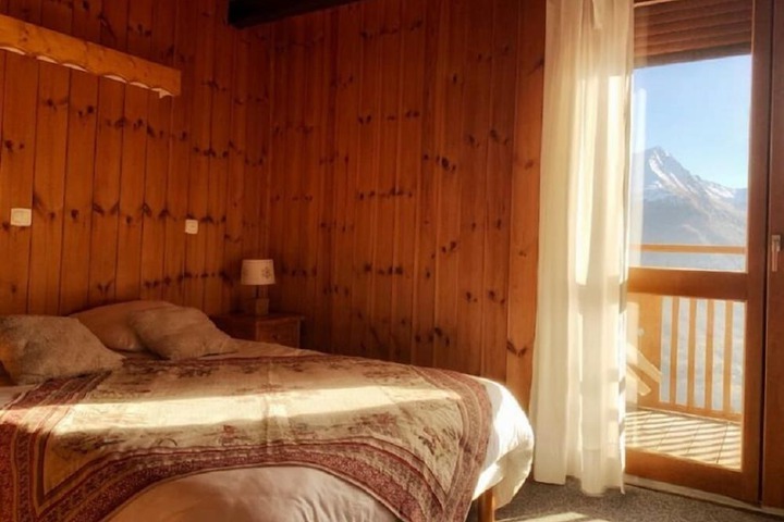 Room 8 of 67