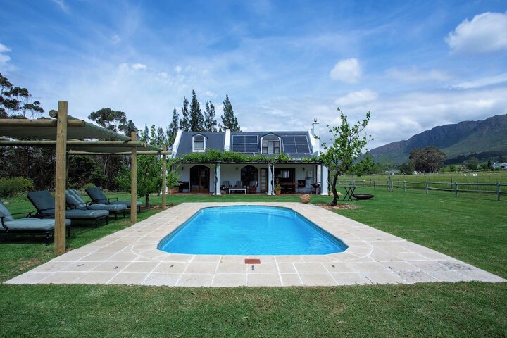 Room 63 of 128