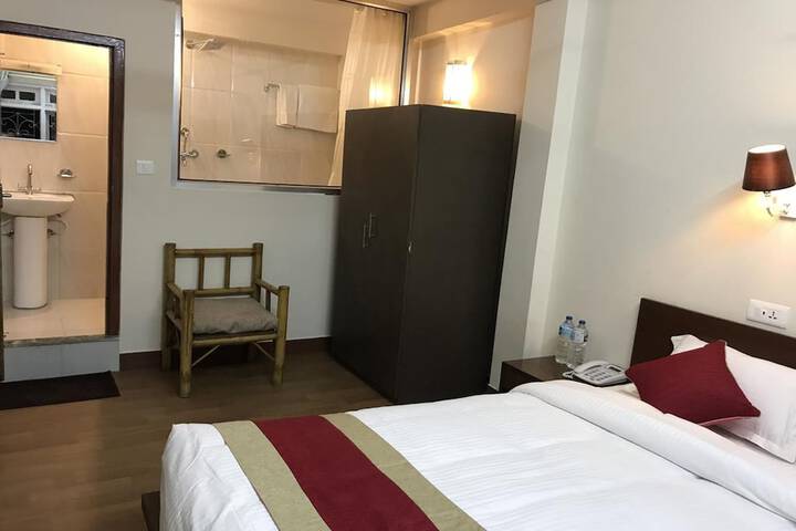 Room 20 of 31
