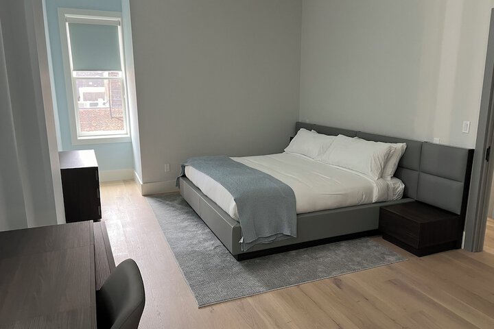 Room 9 of 109