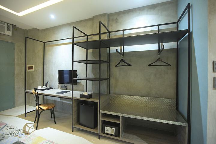 Room 20 of 69