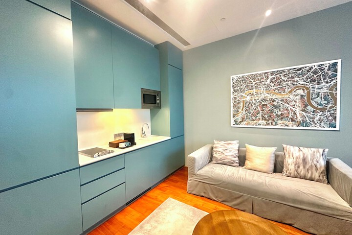 Room 34 of 60
