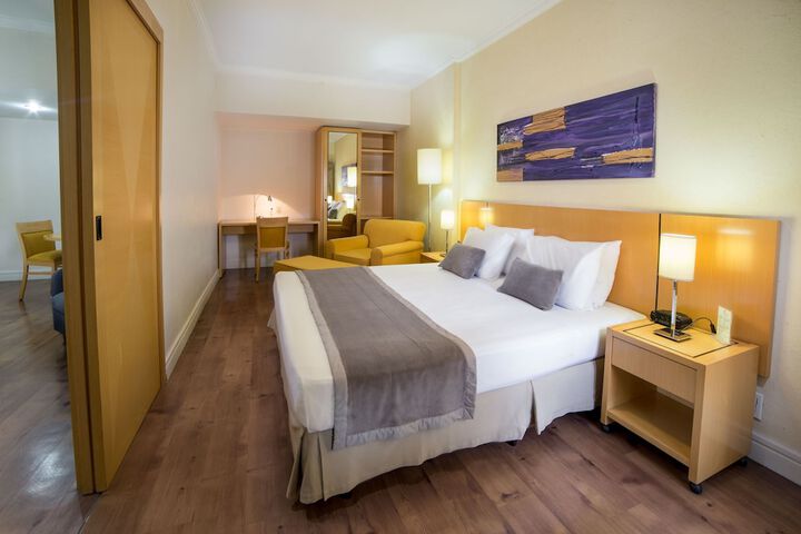 Room 18 of 38