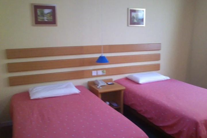 Room 3 of 11