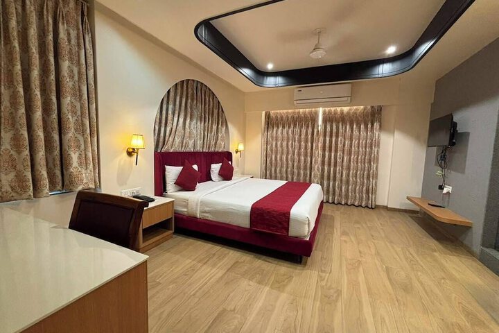 Room 32 of 121