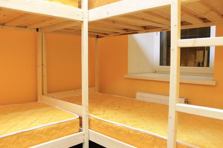 Room 13 of 100