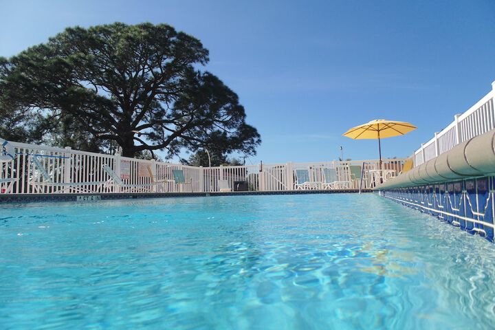 Pool 79 of 115