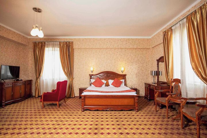 Room 38 of 48