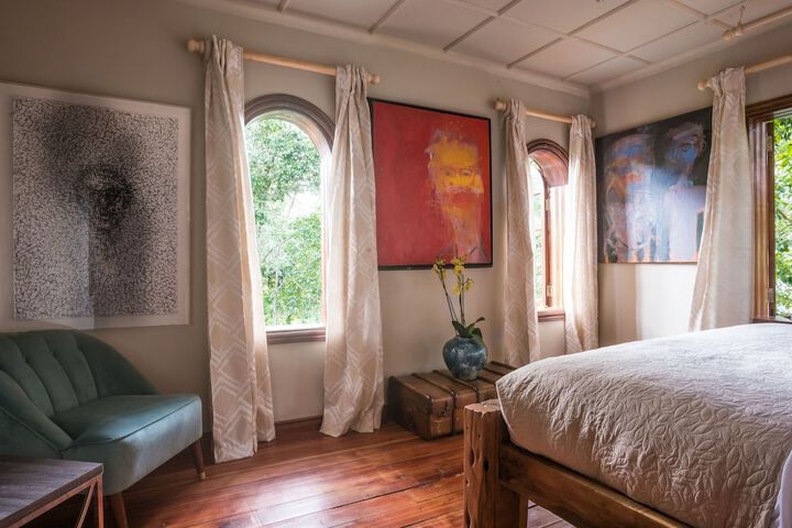 Room 2 of 19
