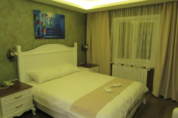 Room 13 of 41