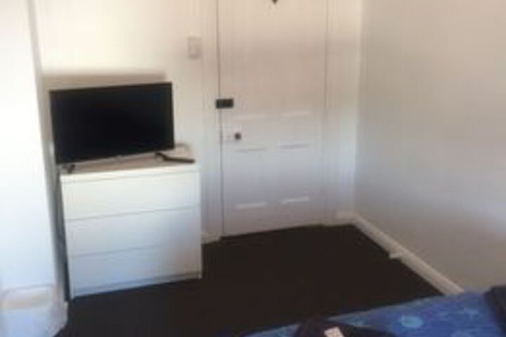 Room 8 of 20