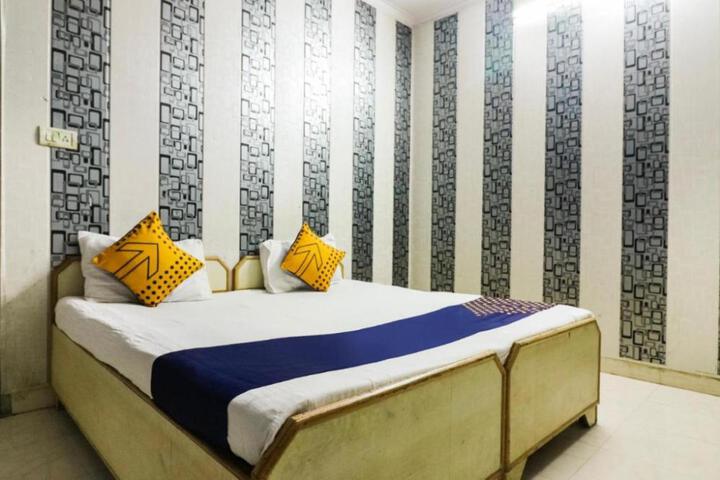 Goroomgo Gaurav Regency Hisar