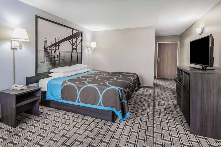 Room 17 of 45