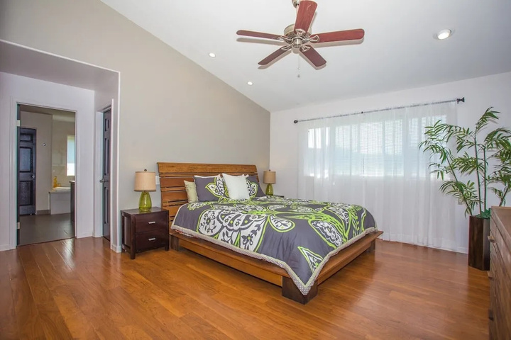 Exterior of Hale Hookaana 3 Bedrooms 2 Bathrooms Home