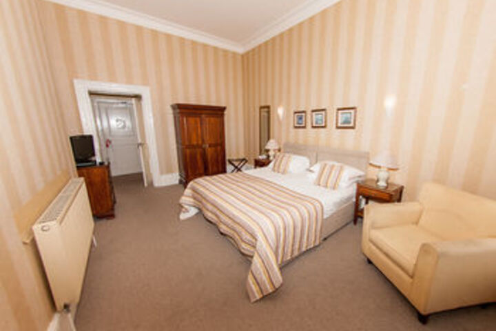 Room 62 of 87