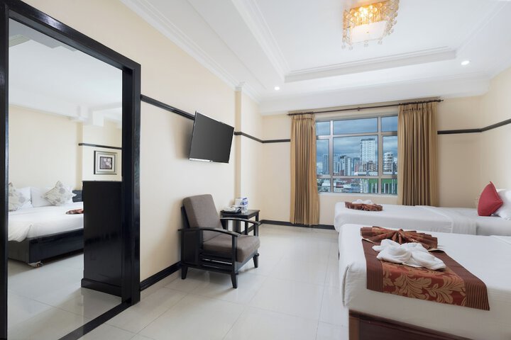 Room 28 of 45
