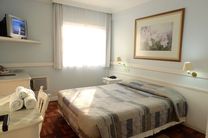 Room 6 of 39