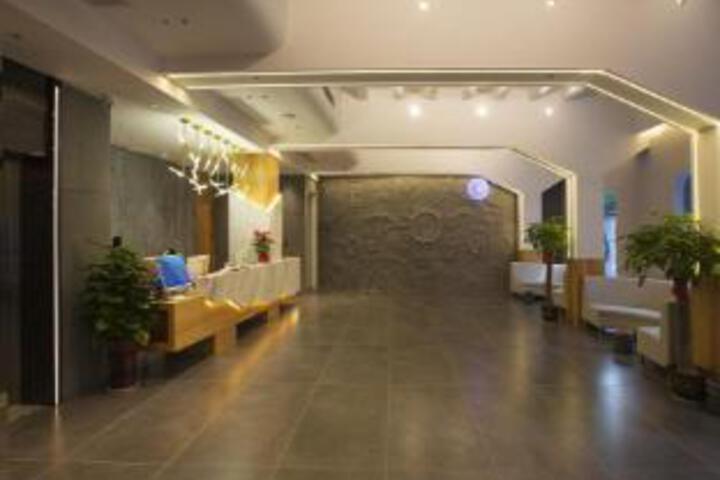 Shangshe Hotel (Changsha Wuyi Square IFS International Financial Center)